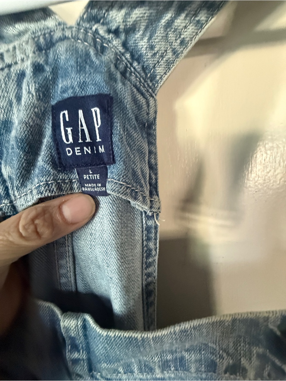 GAP Light Blue Denim Women’s Short Overalls - Picture 2 of 4